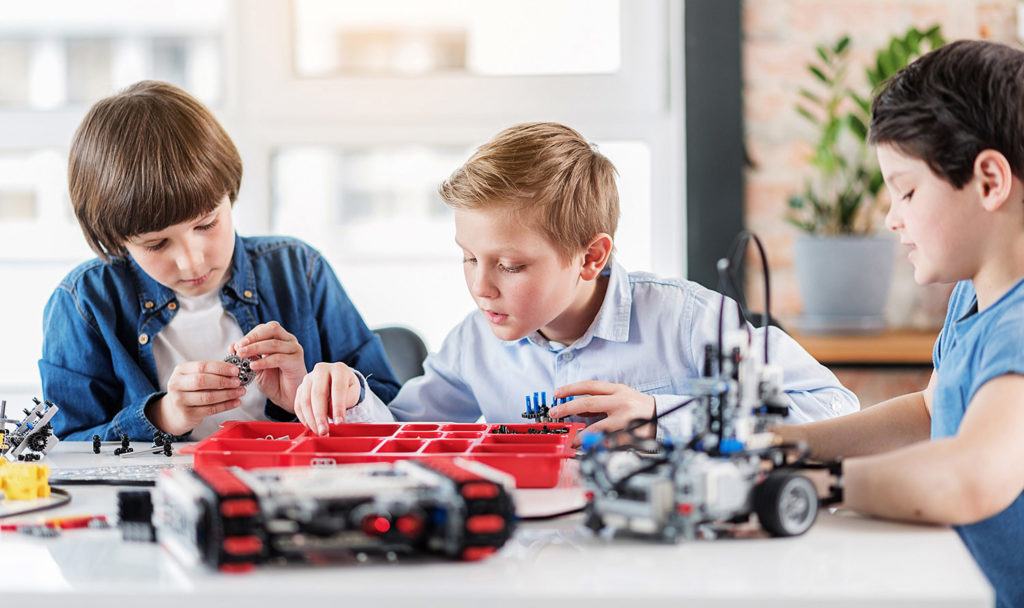 Why Choosing Robotics Summer Camp In Oakville Is Great For Your Kids?