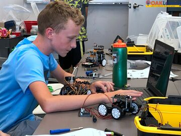 Oaklearning center classroom activity